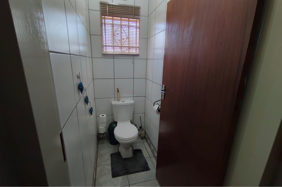 8 Bedroom Property for Sale in Broederstroom North West